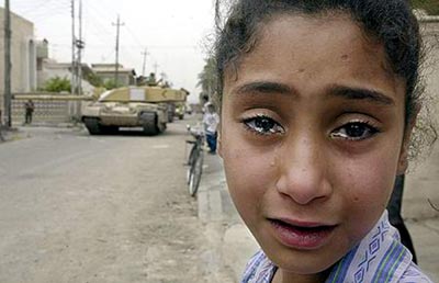 Iraqi girl in grief